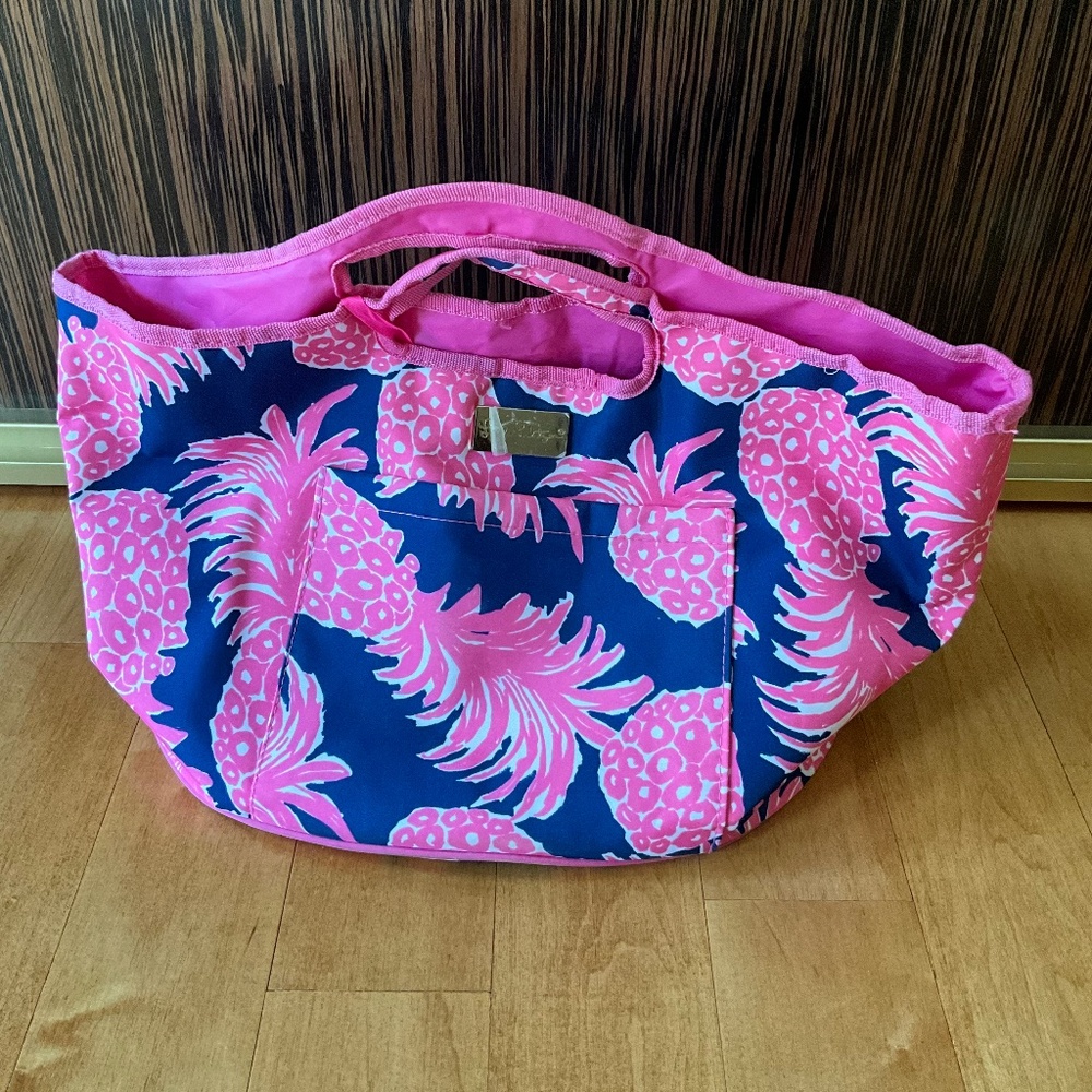 Lilly Pulitzer Navy Pineapple Pool Bag